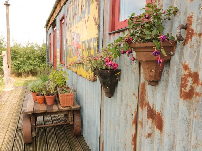 Crows Cabin, Gloucester