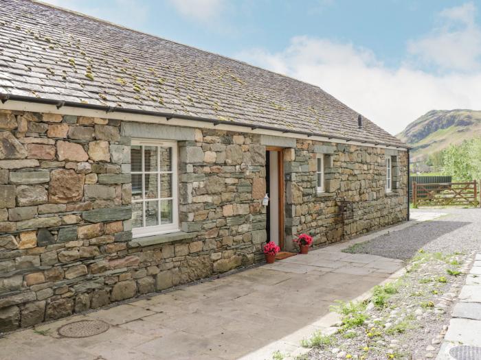 Shundraw Cottage in Threlkeld, Cumbria, ground-floor bedroom, Smart TVs, dog-friendly, close to shop