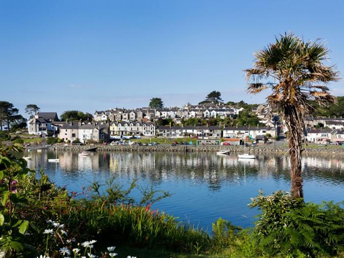 Bwthyn Y Mor, Borth Y Gest