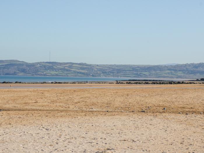 The Penthouse, Benllech