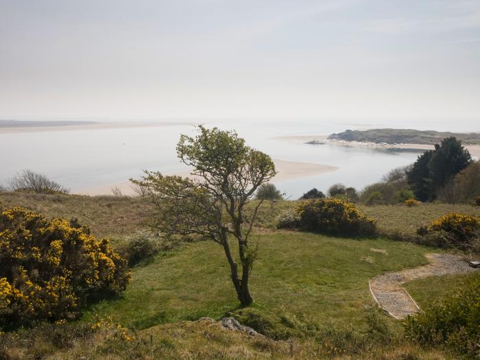 Bryn Y Mor,  Borth Y Gest, Borth-Y-Gest