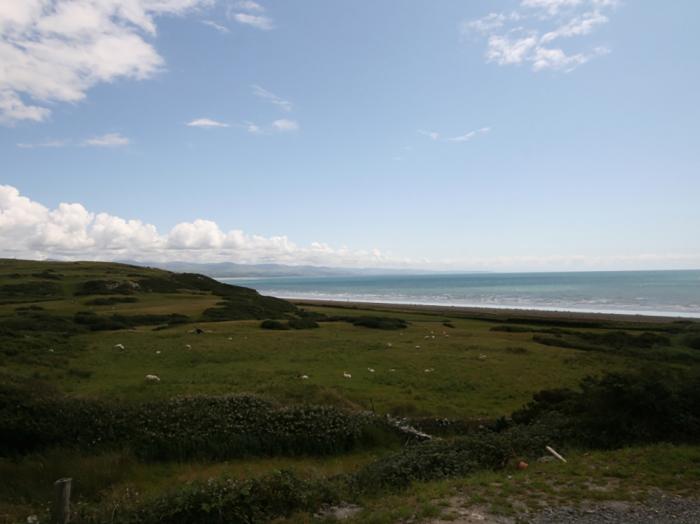 Cae'R Dyni, Criccieth