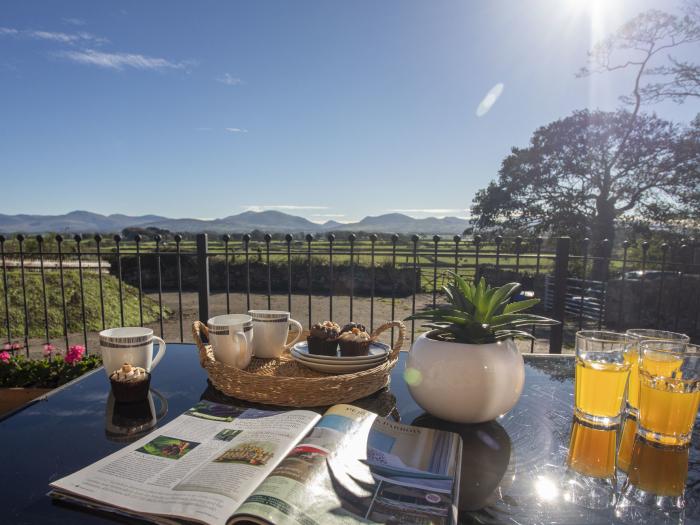 Tan Twr Chellow Cottage, Dwyran