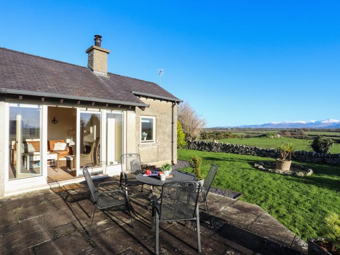 Cosy Barn, Llangaffo