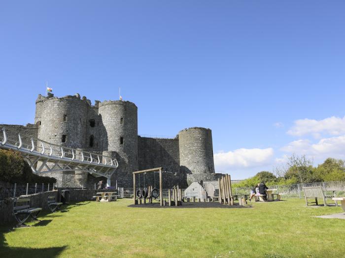 The Doll'S House, Harlech