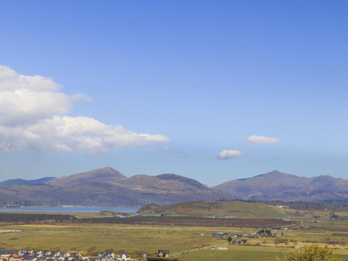 The Doll'S House, Harlech