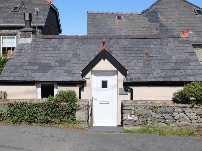 The Doll'S House, Harlech