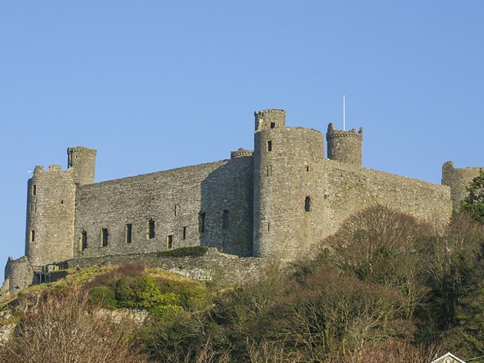 Garnedd Lwyd, Llanfair