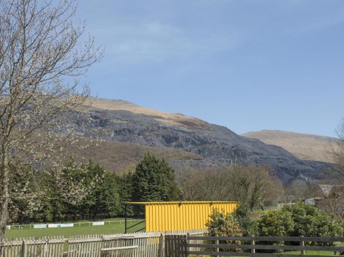 Hirfron, Llanberis