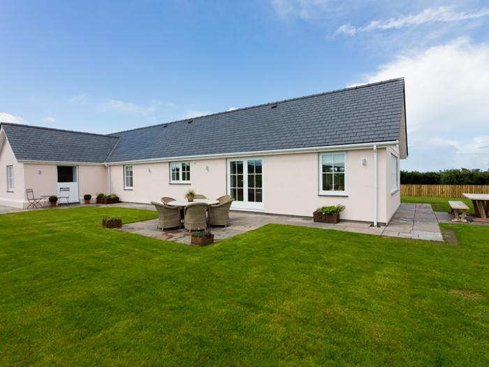 Lligwy Beach Cottage, Moelfre