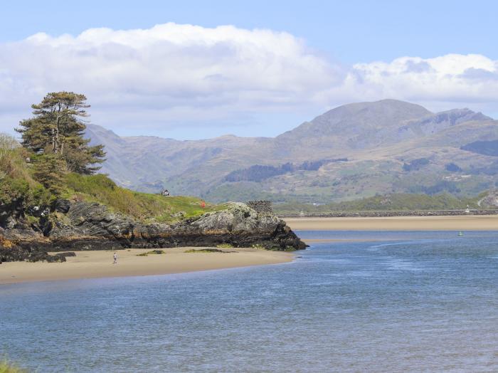 Plas Mor, Borth-Y-Gest