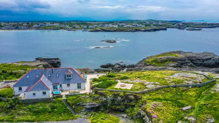 Rockside, Trearddur Bay