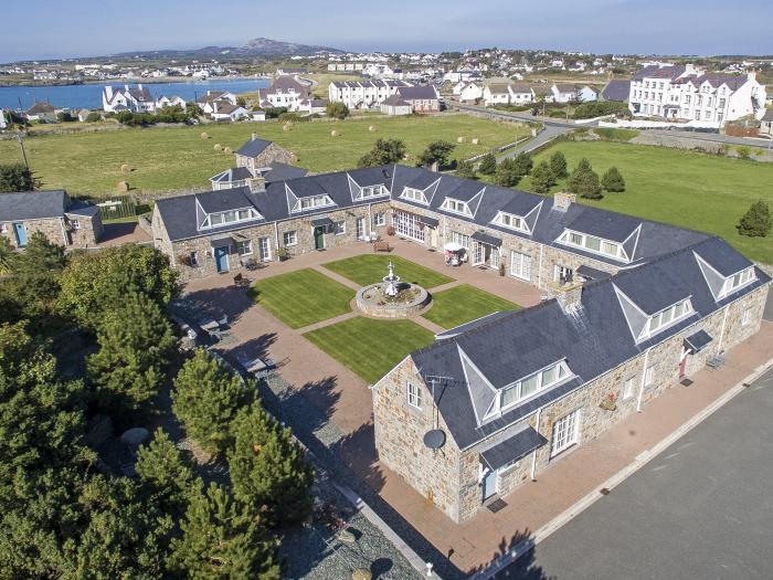 Tyn Towyn - The Stables, Trearddur Bay