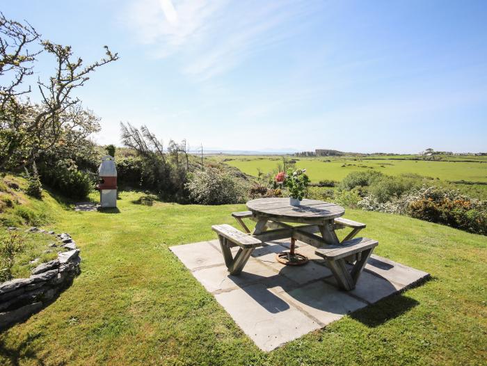 Tymynydd Cottage, Rhoscolyn