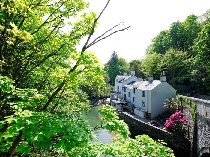 Waterside in Menai Bridge, Anglesey, with views of the River Cadnant and the Menai Straits. Parking.