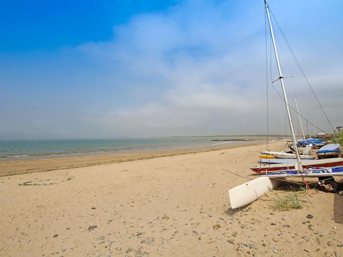 West View, Rhosneigr