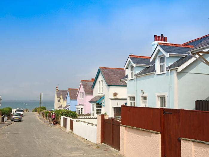 West View, Rhosneigr