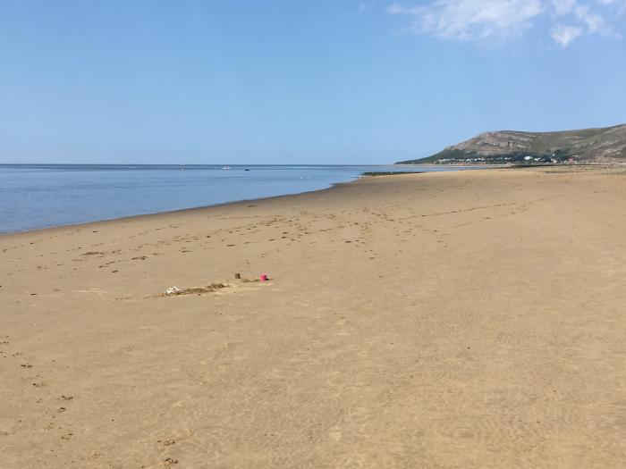 Sunset Sands, Deganwy