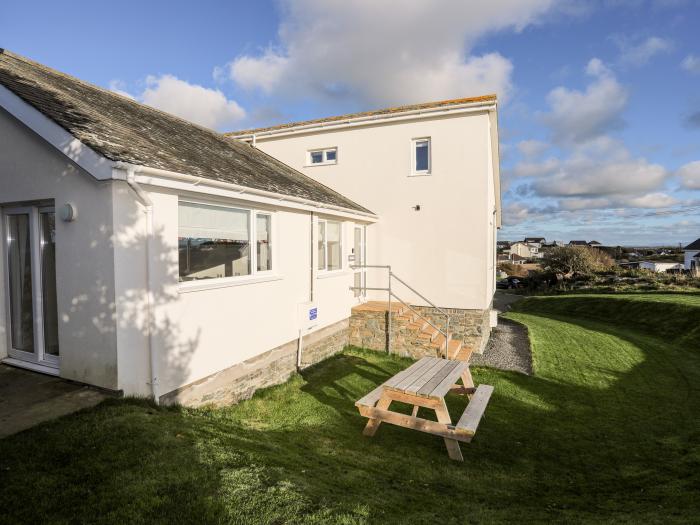 Golf Apartment 2, Trearddur Bay