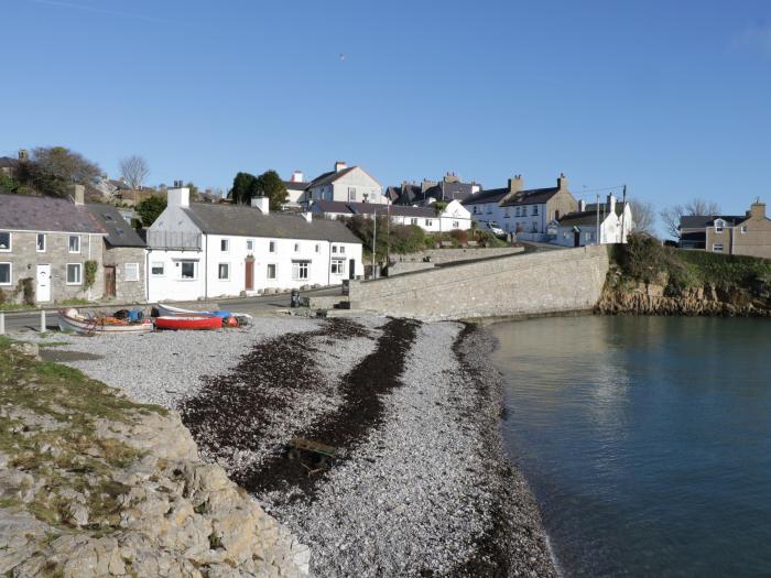 Bryn Goleu, Moelfre Anglesey