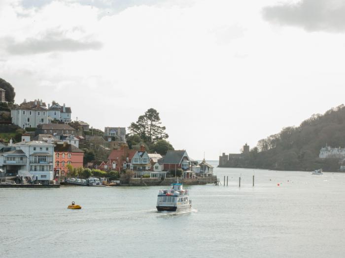 2 Embankment House, Dartmouth