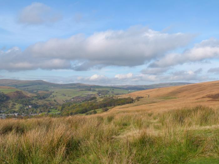 Lower Cross, Oakworth