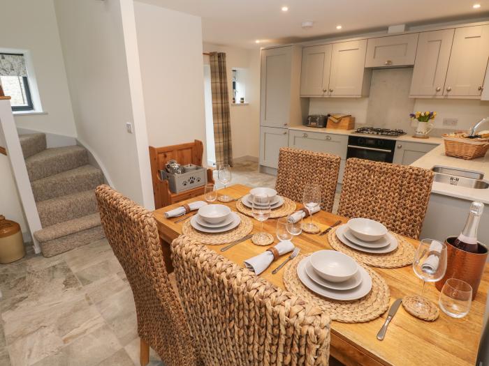 The Granary St Brides Major, Vale of Glamorgan, pet-friendly, garden with hot tub, off-road parking