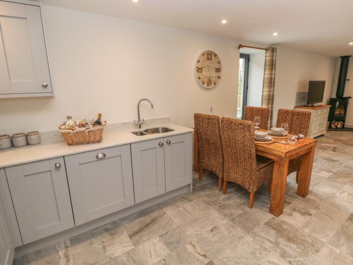 The Granary St Brides Major, Vale of Glamorgan, pet-friendly, garden with hot tub, off-road parking