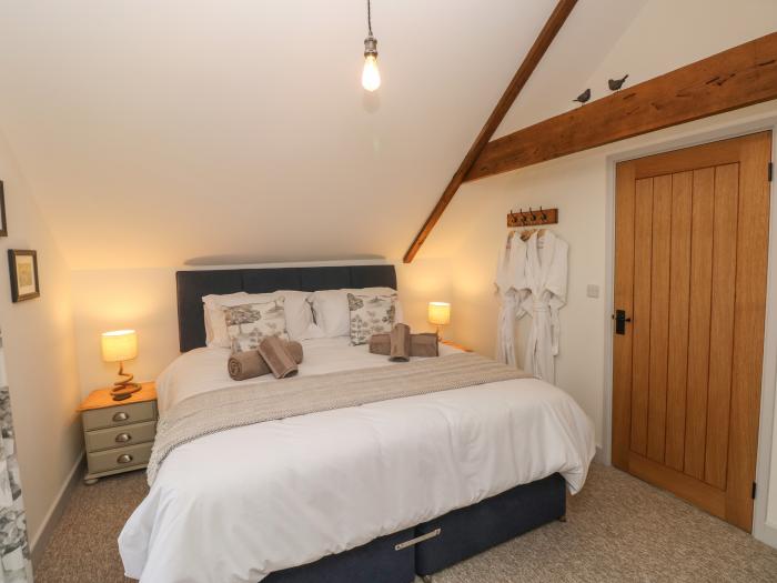 The Granary St Brides Major, Vale of Glamorgan, pet-friendly, garden with hot tub, off-road parking