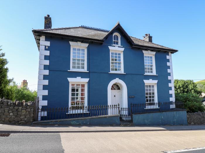 Dewi Villa, Aberaeron