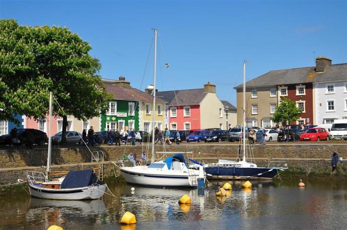 Dewi Villa, Aberaeron