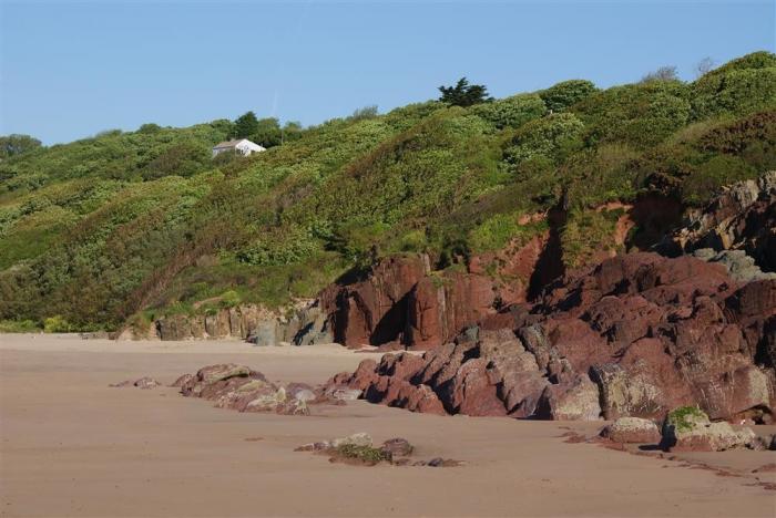 Beach Cove, Freshwater East