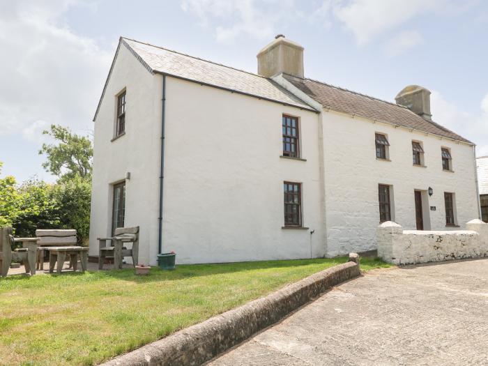 Ty Fferm, Newport, Pembrokeshire