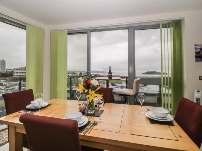 The Penthouse, Phoenix Quay in Plymouth. Fourth-floor apartment, with sea views. Close to amenities.