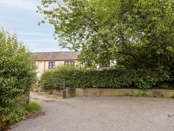 Fisherman's Cottage, Llandysul, Ceredigion. Two-bedroom cottage set rurally. Pet-friendly garden.