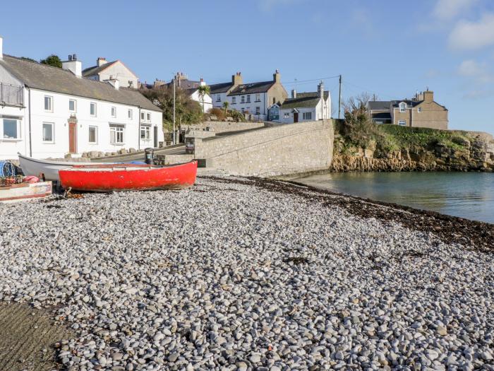 Halcyon, Benllech