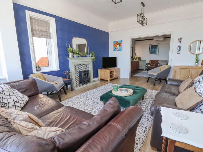 Southdowne, Bridlington, eight-bedrooms, three storeys, off-road parking, beachfront, 8 x TVs, Beach