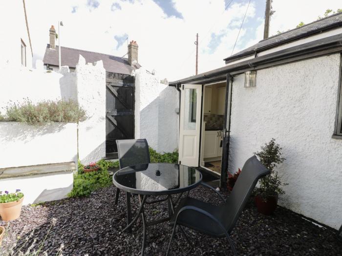 Menai Cottage, Brynsiencyn