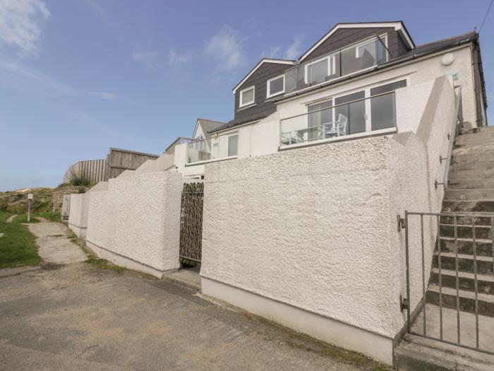 Atlantic View 4 Beachside Apartments, Holywell Bay