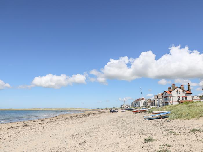 The Little Dolphins, Rhosneigr