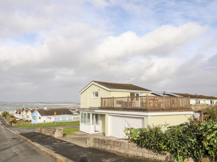 The Little Dolphins, Rhosneigr