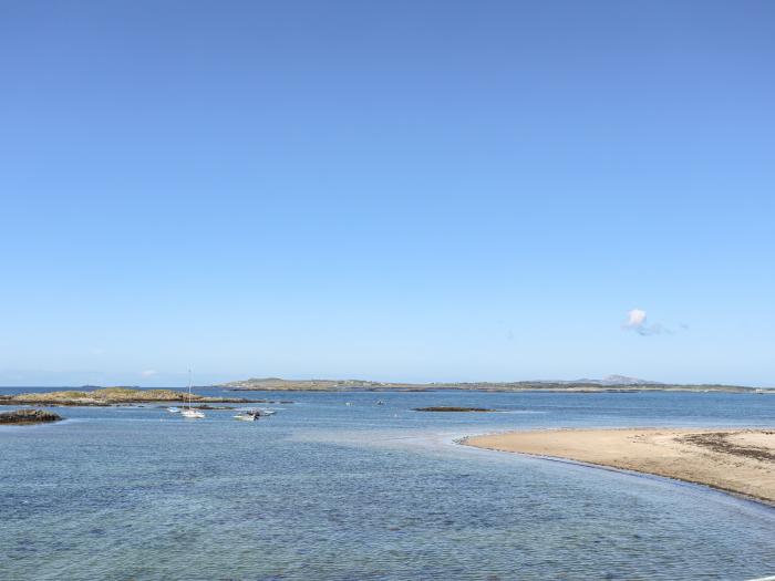 Gardd Nainey, Rhosneigr