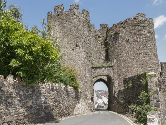 Ysgubor Newydd, Conwy