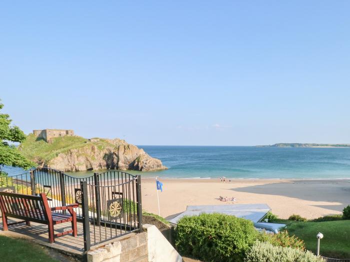 6 South Beach Court, Tenby