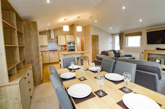 Lodge BR55 at Pevensey Bay, Pevensey Bay