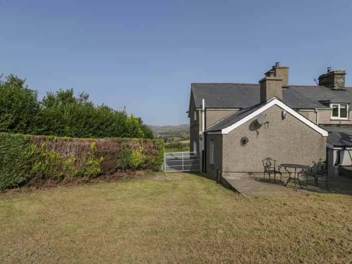 5 Bryn Tirion, Llan Ffestiniog