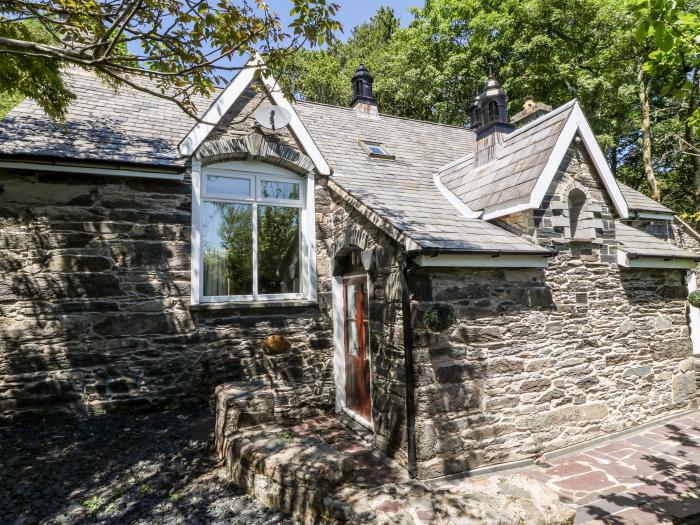 Yr Hen Ysgol, Prenteg, Tremadog