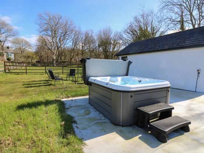 Glyn Cottage, Llanon