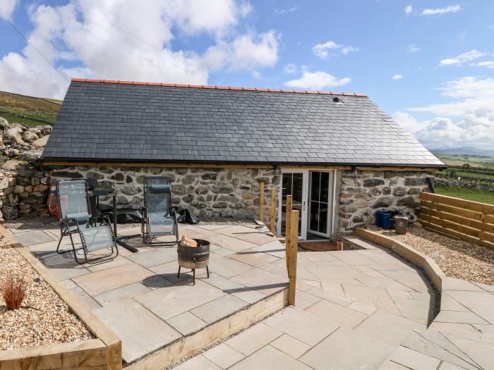 Bron Miod Barn Conversion, Trefor