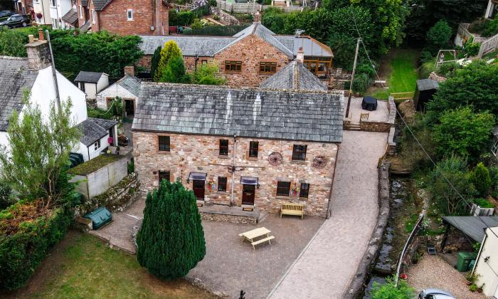 Waltons Close in Stainton, Cumbria. Large. Complimentary leisure club membership. Woodburning stove.